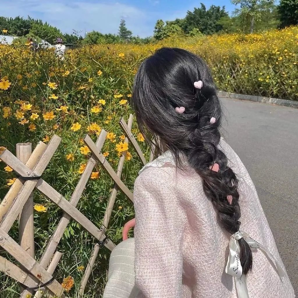 红衣少女